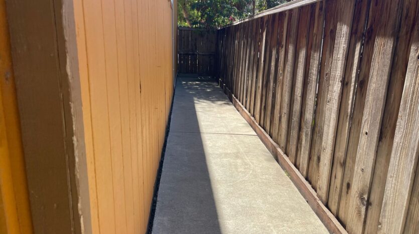 721 E Oak St - Stockton - California - 2 bed, 2 bath rental property