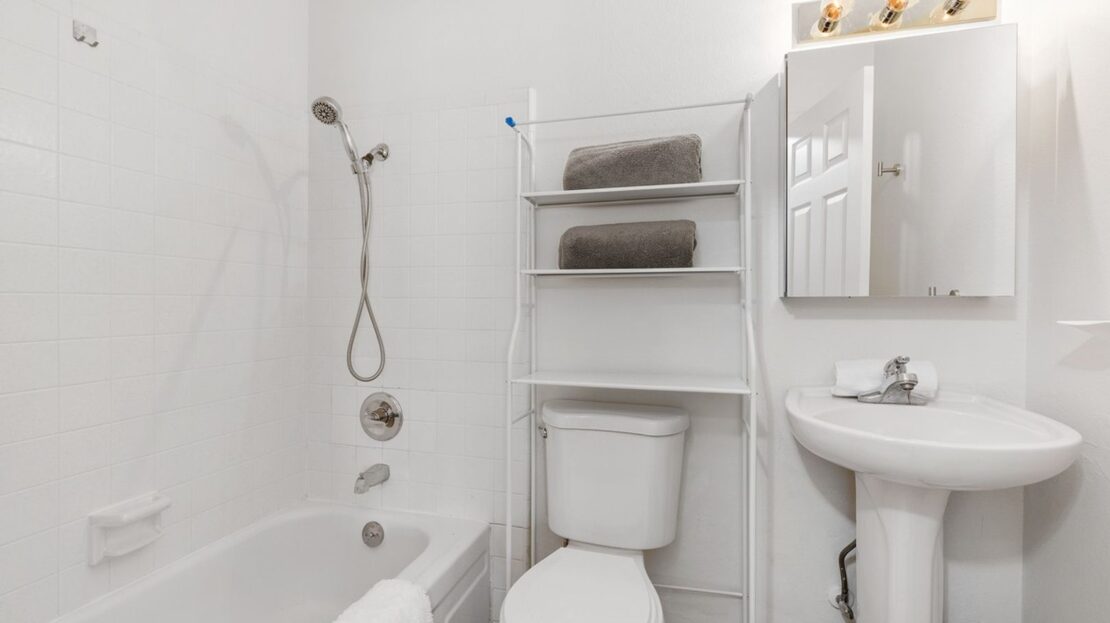 72728 Willow St. Unit 2 - Palm Desert - California - 2 bed, 1 bath rental property