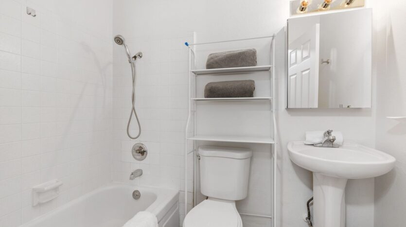 72728 Willow St. Unit 2 - Palm Desert - California - 2 bed, 1 bath rental property