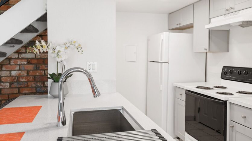 72728 Willow St. Unit 2 - Palm Desert - California - 2 bed, 1 bath rental property