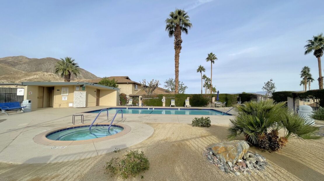 72728 Willow St. Unit 2 - Palm Desert - California - 2 bed, 1 bath rental property