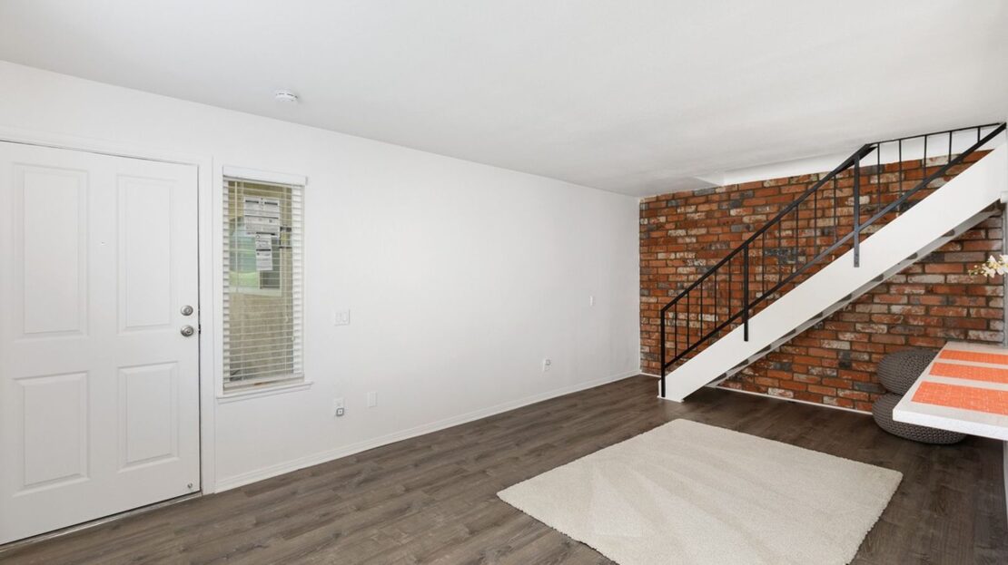 72728 Willow St. Unit 2 - Palm Desert - California - 2 bed, 1 bath rental property