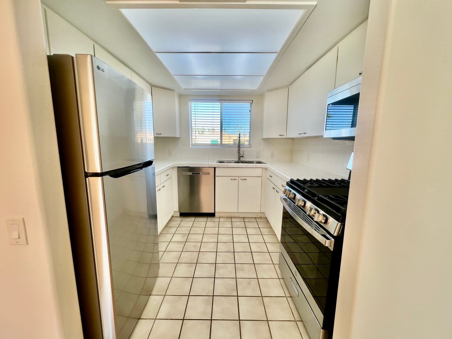 73625 Catalina Way - Unit 04 - Palm Desert - California - 1 bed, 1 bath rental property