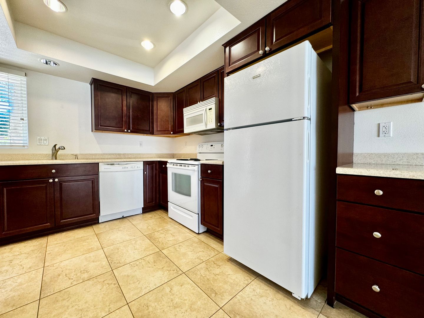 73950 Grapevine St - Unit B - Palm Desert - California - 2 bed, 2 bath rental property