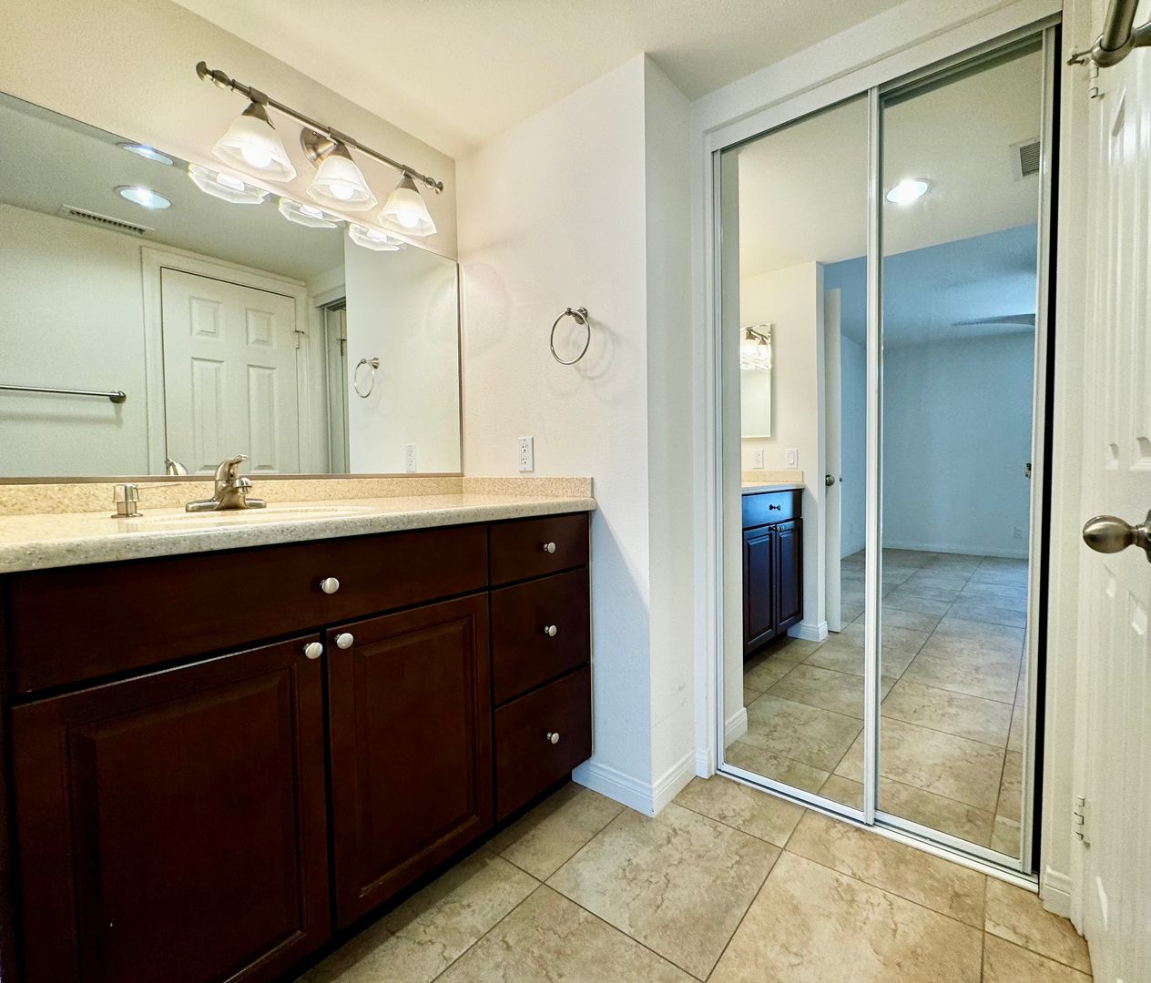 73950 Grapevine St - Unit B - Palm Desert - California - 2 bed, 2 bath rental property