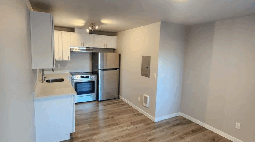 7626 Pacific Ave - 301 - Tacoma - Washington - 1 bed, 1 bath rental property