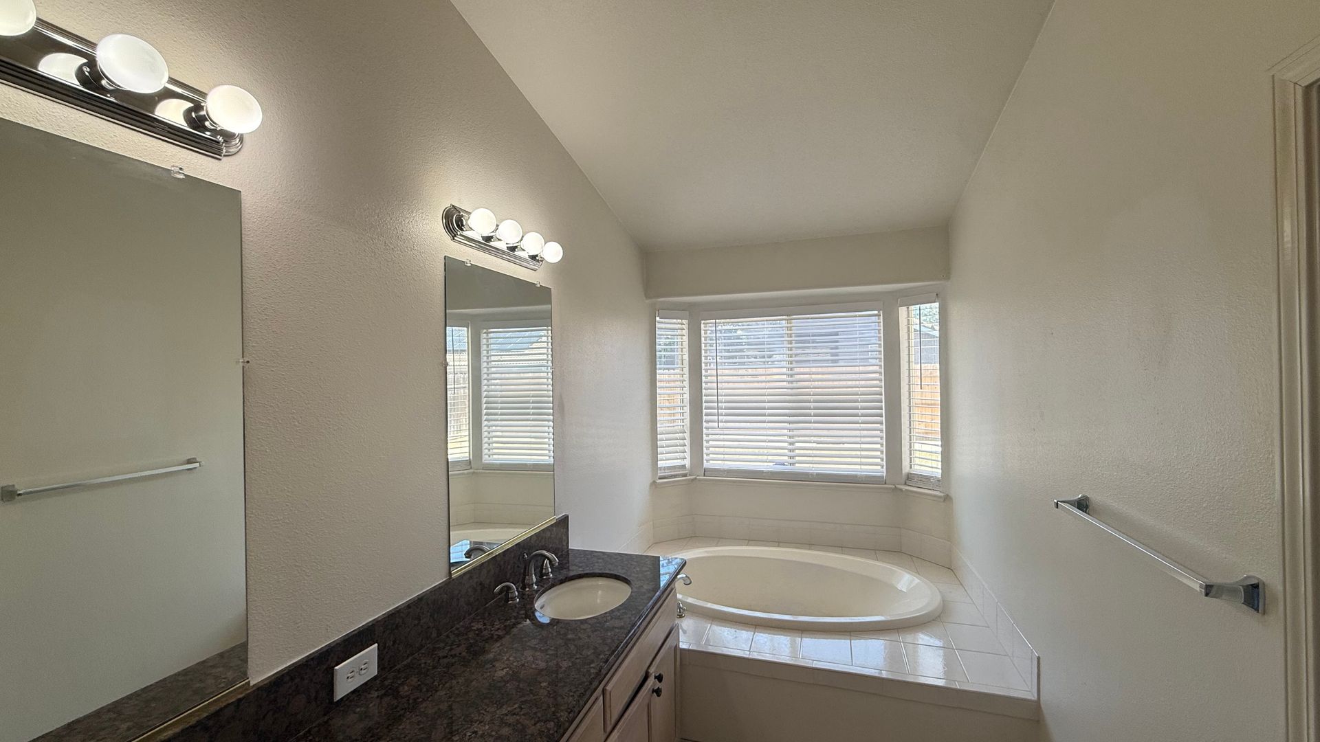 7631 N. State Street  - Fresno - California - 3 bed, 2.5 bath rental property