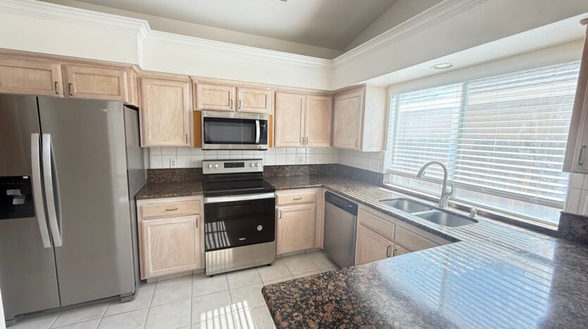 7631 N. State Street  - Fresno - California - 3 bed, 2.5 bath rental property