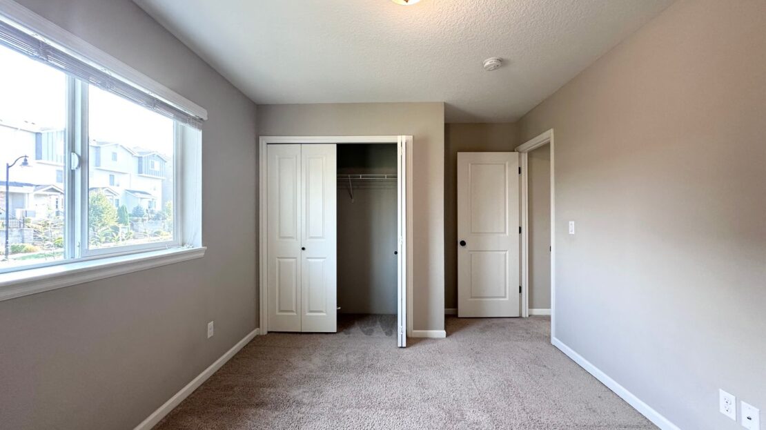 7698 NW Catalpa St. - Portland - Oregon - 5 bed, 3 bath rental property