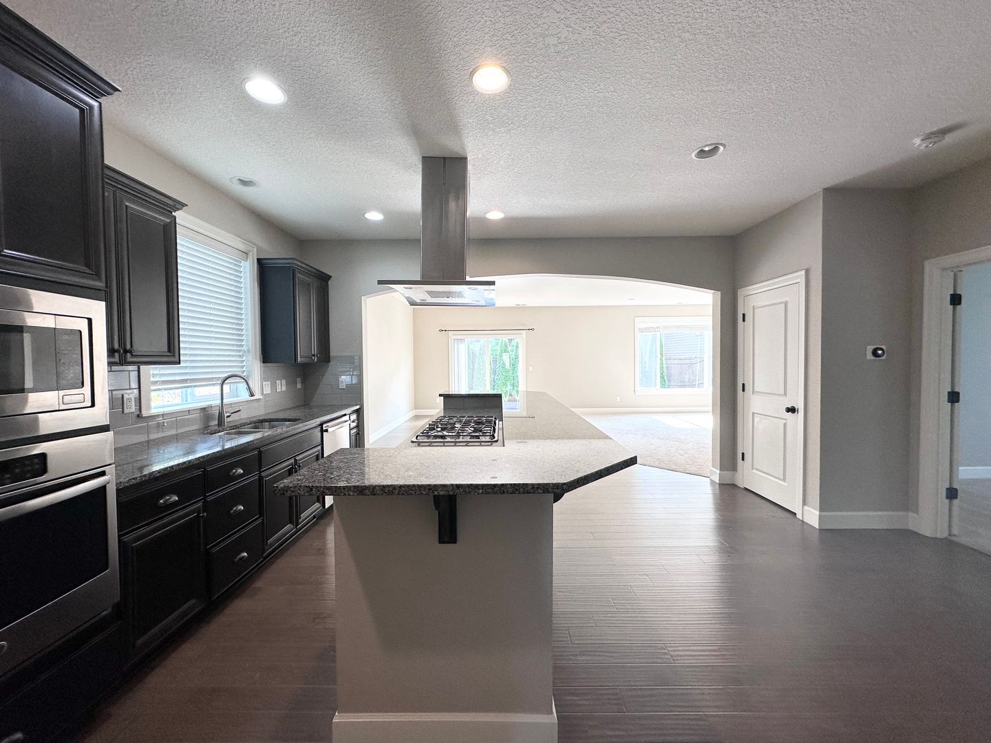 7698 NW Catalpa St. - Portland - Oregon - 5 bed, 3 bath rental property