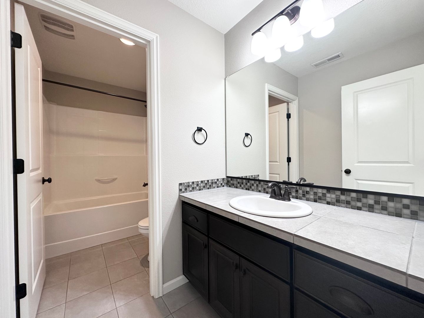 7698 NW Catalpa St. - Portland - Oregon - 5 bed, 3 bath rental property