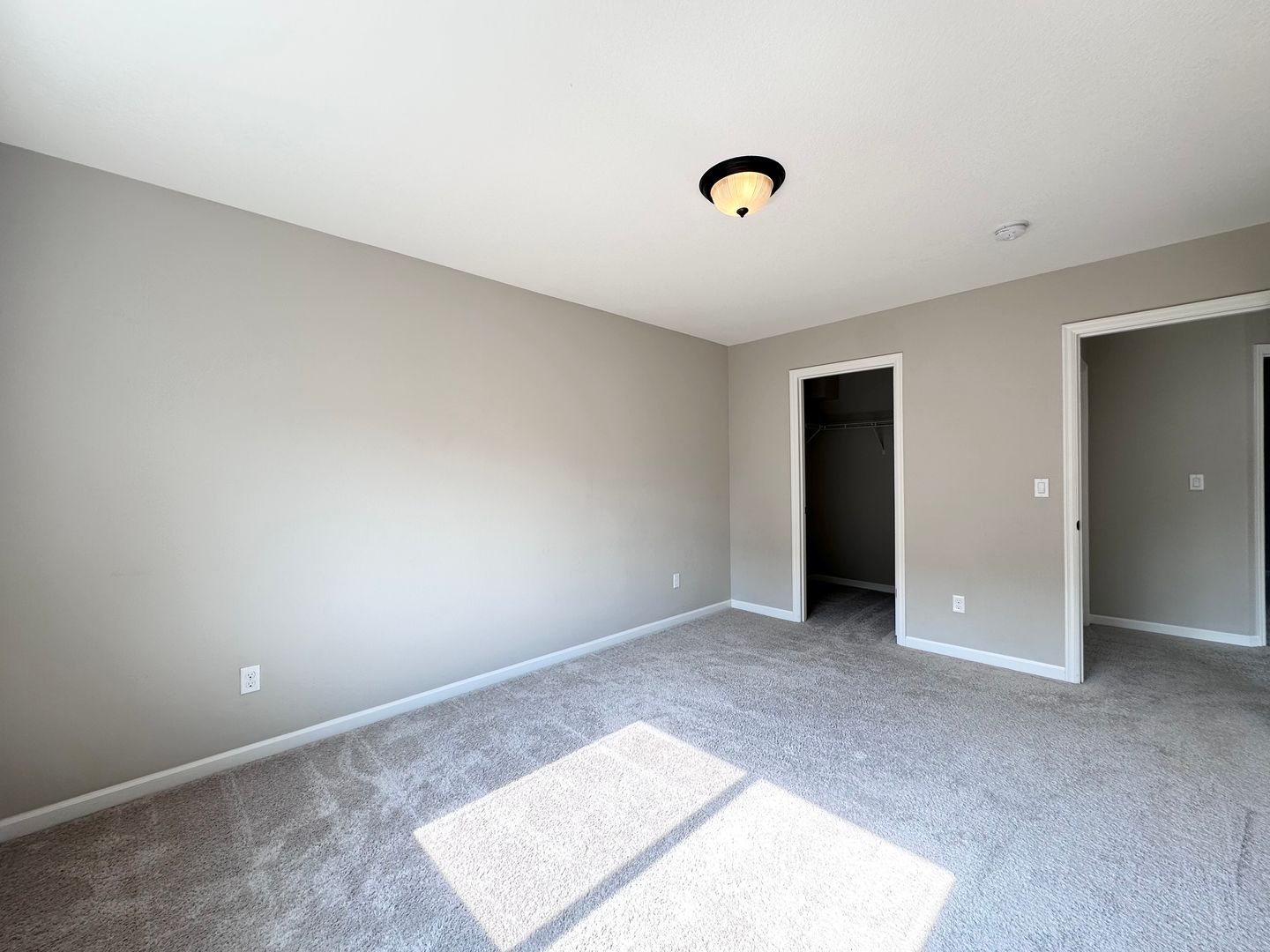 7698 NW Catalpa St. - Portland - Oregon - 5 bed, 3 bath rental property