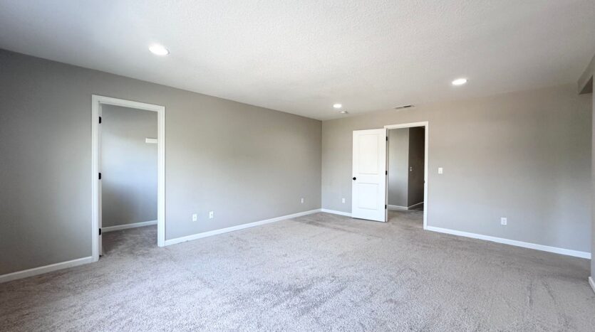 7698 NW Catalpa St. - Portland - Oregon - 5 bed, 3 bath rental property