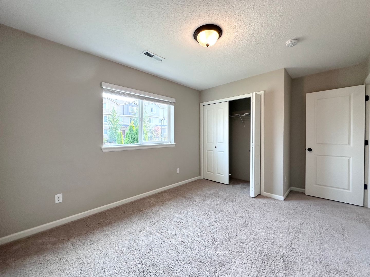 7698 NW Catalpa St. - Portland - Oregon - 5 bed, 3 bath rental property