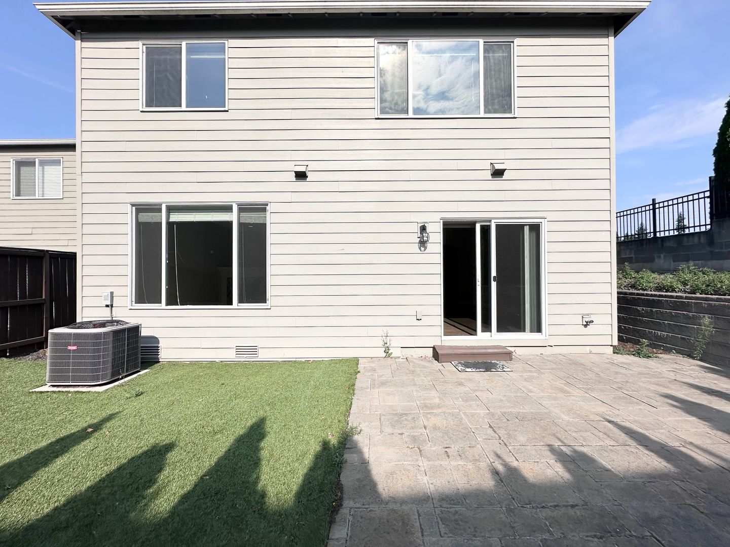 7698 NW Catalpa St. - Portland - Oregon - 5 bed, 3 bath rental property