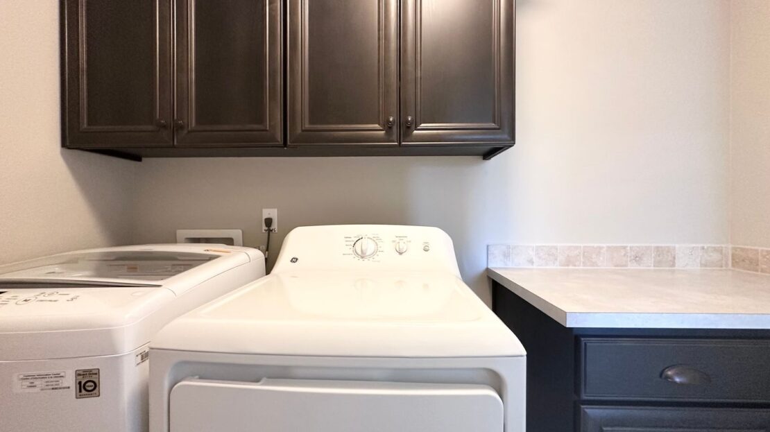 7698 NW Catalpa St. - Portland - Oregon - 5 bed, 3 bath rental property