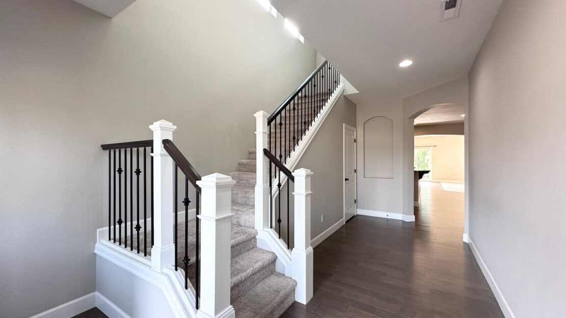 7698 NW Catalpa St. - Portland - Oregon - 5 bed, 3 bath rental property