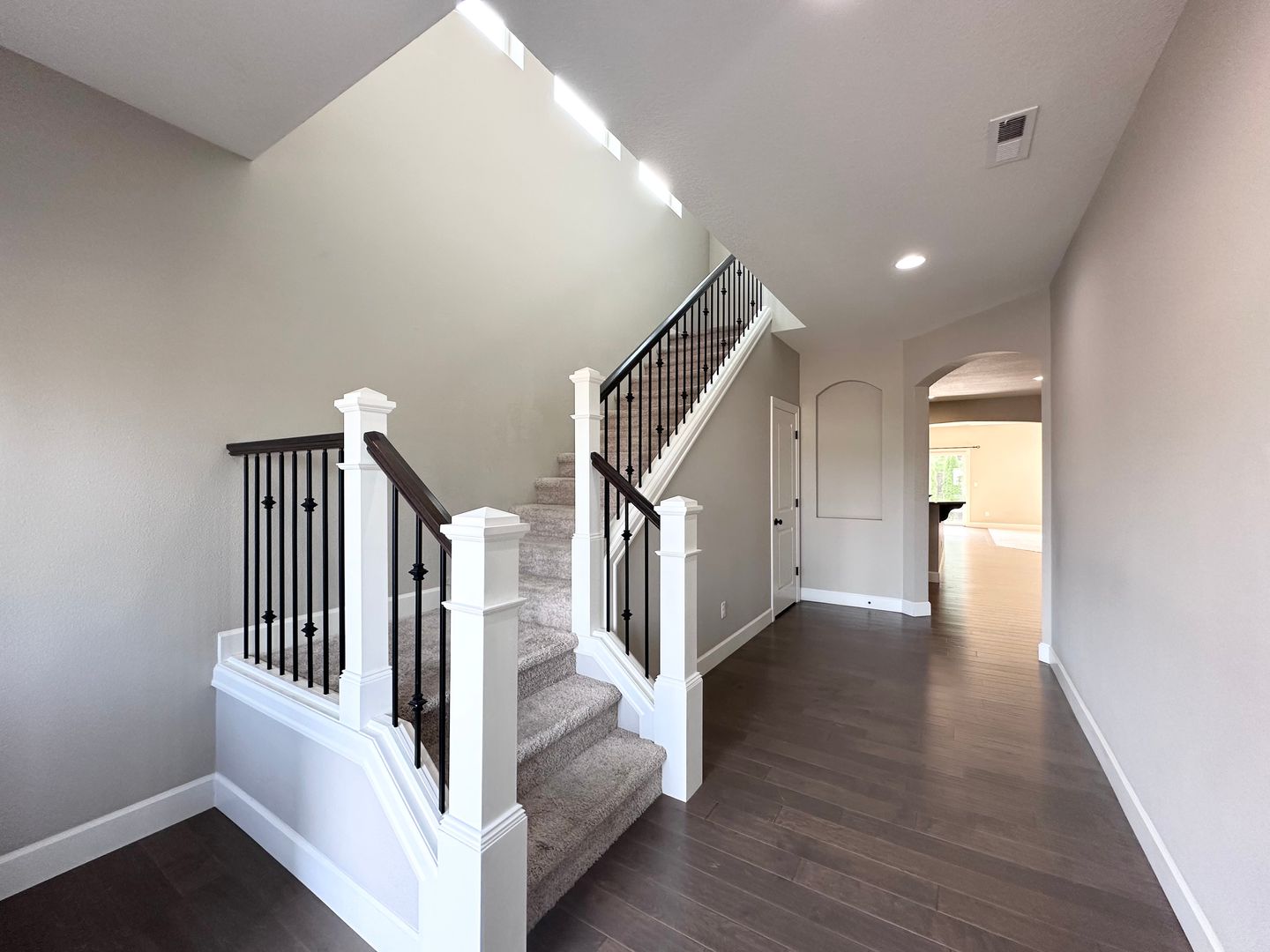 7698 NW Catalpa St. - Portland - Oregon - 5 bed, 3 bath rental property