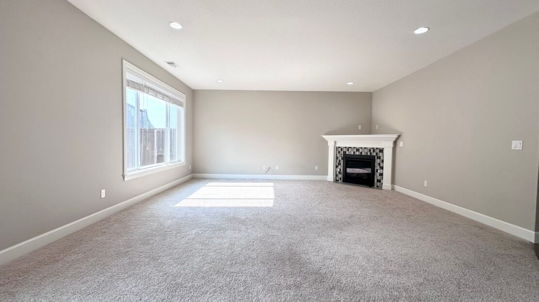 7698 NW Catalpa St. - Portland - Oregon - 5 bed, 3 bath rental property