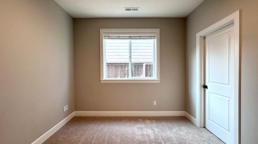 7698 NW Catalpa St. - Portland - Oregon - 5 bed, 3 bath rental property