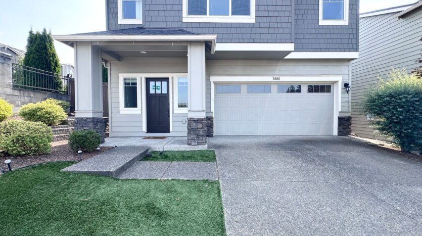 7698 NW Catalpa St. - Portland - Oregon - 5 bed, 3 bath rental property