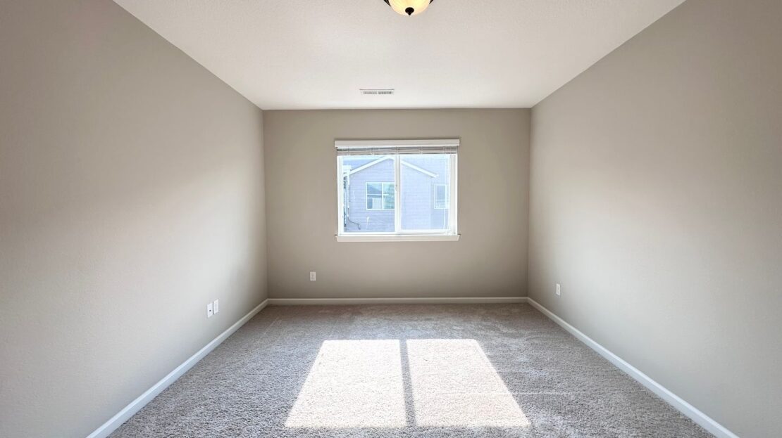 7698 NW Catalpa St. - Portland - Oregon - 5 bed, 3 bath rental property