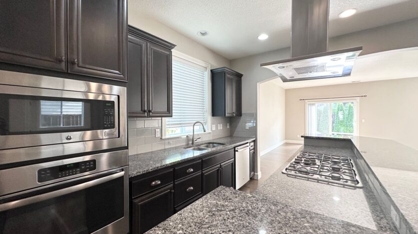 7698 NW Catalpa St. - Portland - Oregon - 5 bed, 3 bath rental property