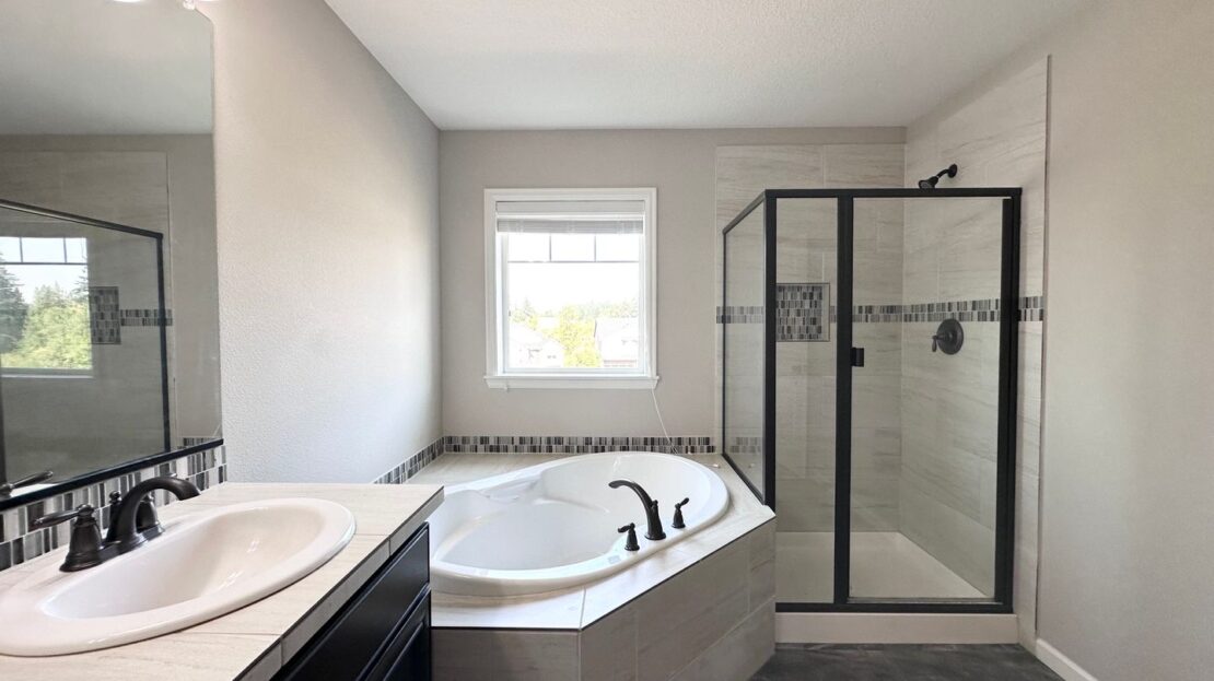 7698 NW Catalpa St. - Portland - Oregon - 5 bed, 3 bath rental property