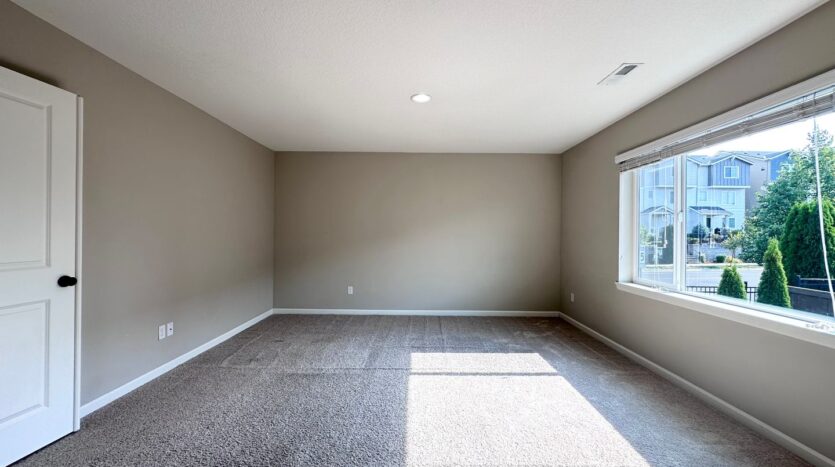 7698 NW Catalpa St. - Portland - Oregon - 5 bed, 3 bath rental property