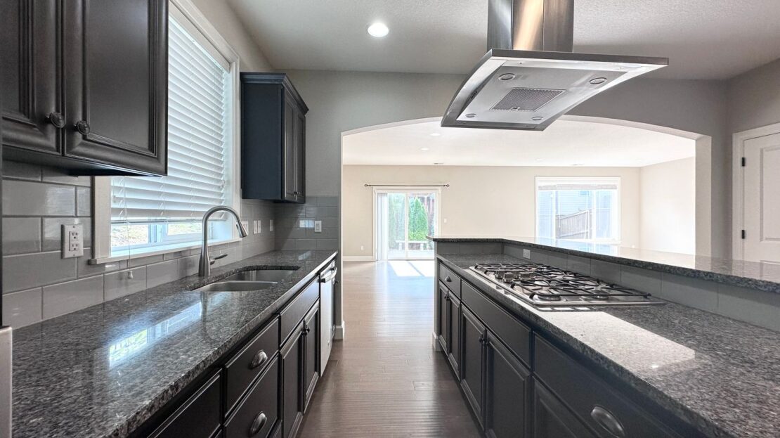 7698 NW Catalpa St. - Portland - Oregon - 5 bed, 3 bath rental property