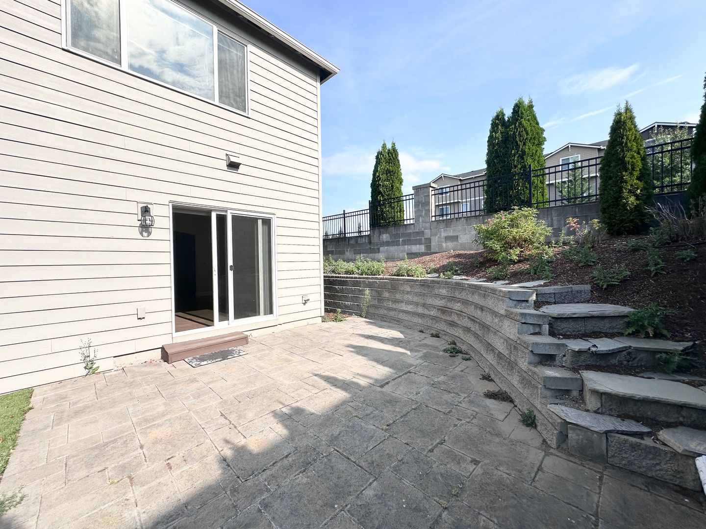 7698 NW Catalpa St. - Portland - Oregon - 5 bed, 3 bath rental property