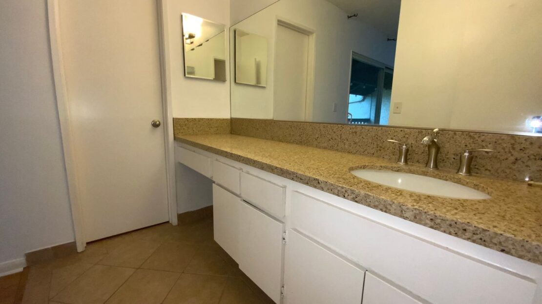 7814 Via Foggia - Burbank - California - 3 bed, 3 bath rental property