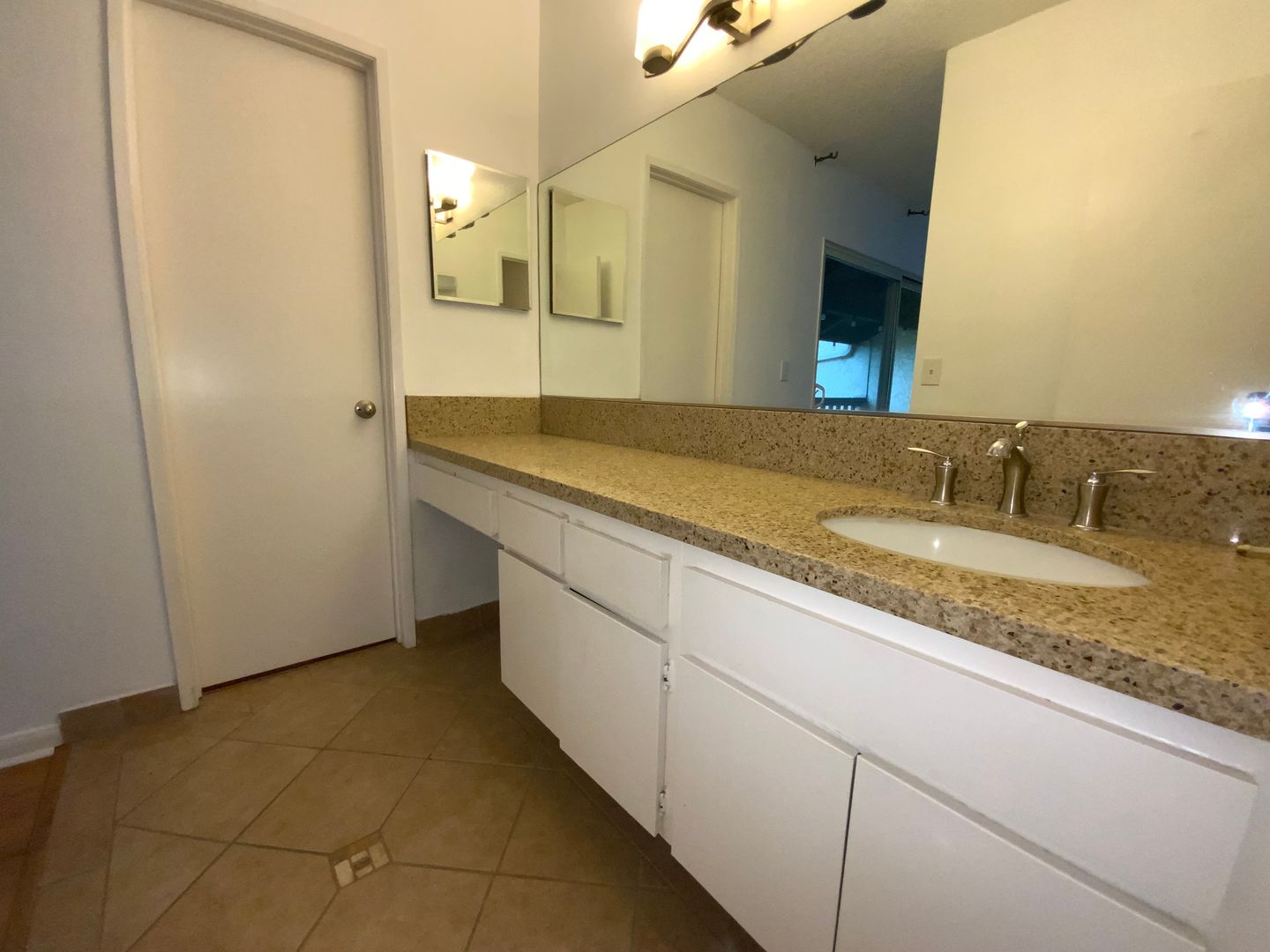 7814 Via Foggia - Burbank - California - 3 bed, 3 bath rental property