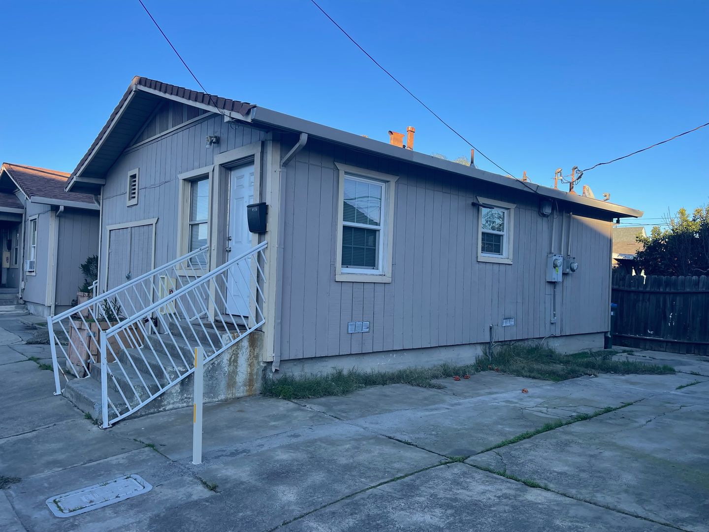 802 S Stockton St - Lodi - California - 1 bed, 1 bath rental property