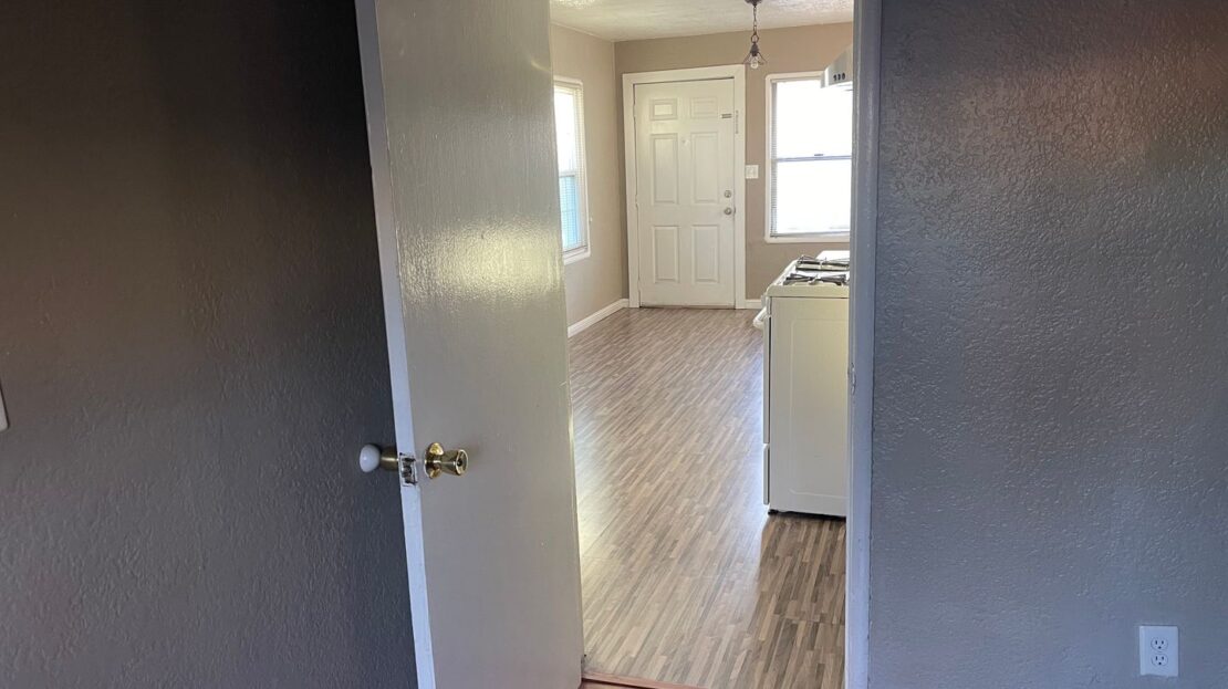 802 S Stockton St - Lodi - California - 1 bed, 1 bath rental property