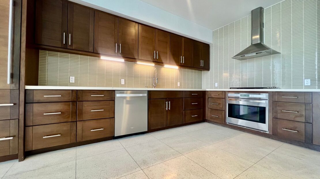 803 N Palm Canyon Dr.  - Unit 01 - Palm Springs - California - 2 bed, 2 bath rental property