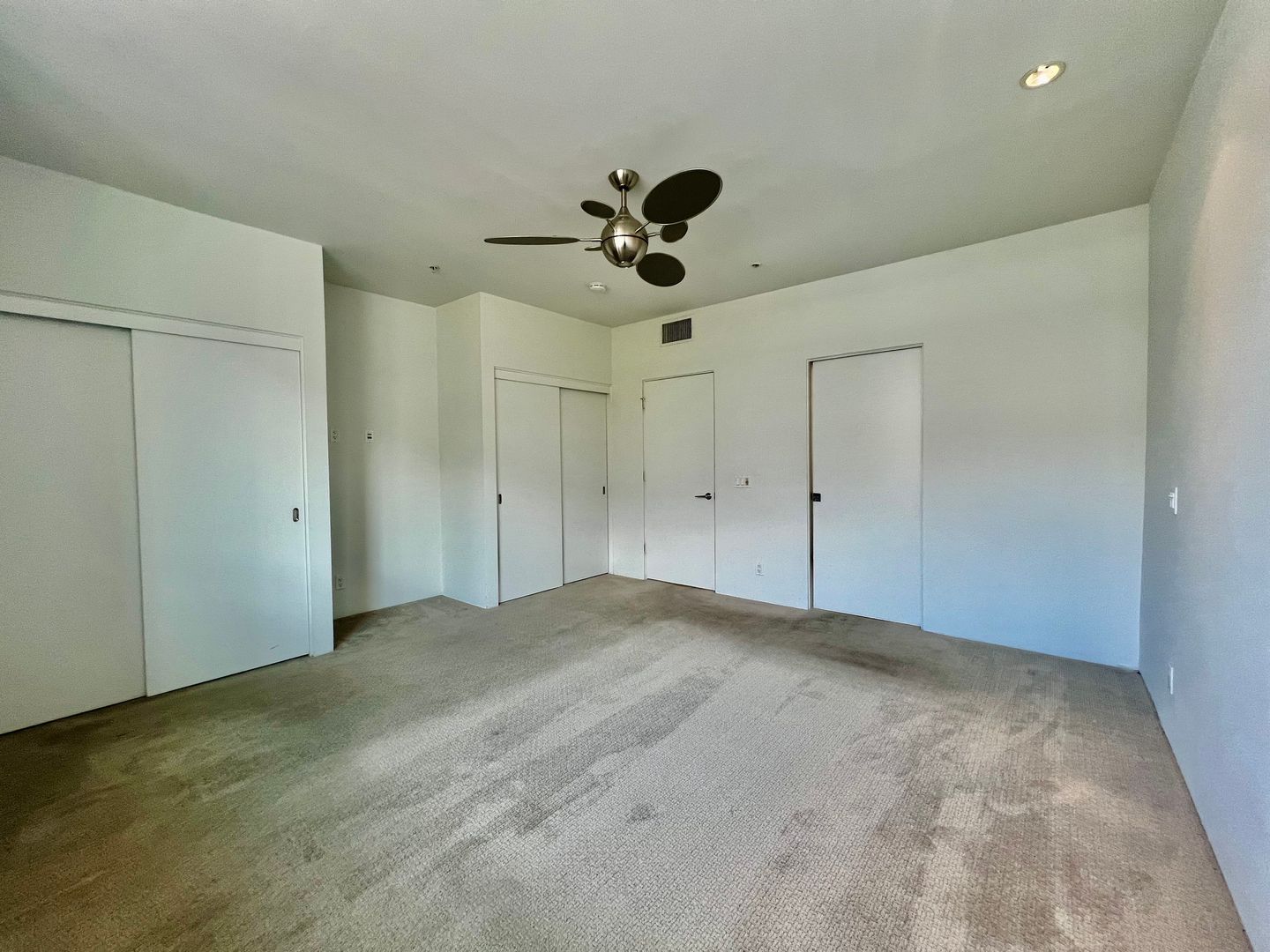 803 N Palm Canyon Dr.  - Unit 01 - Palm Springs - California - 2 bed, 2 bath rental property