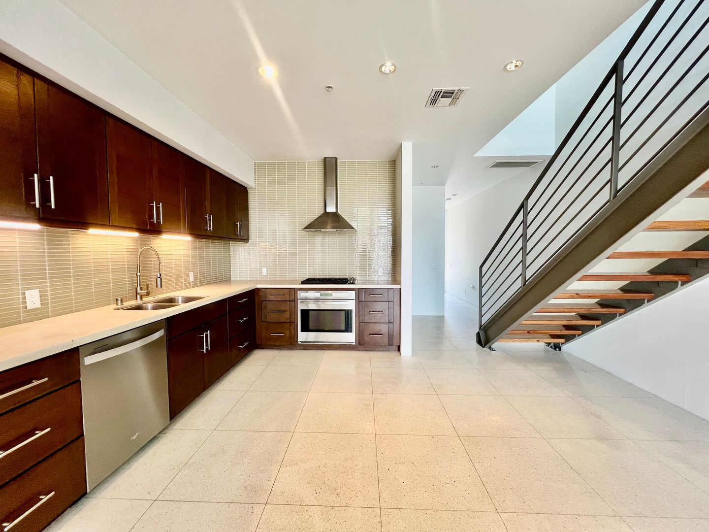 803 N Palm Canyon Dr.  - Unit 01 - Palm Springs - California - 2 bed, 2 bath rental property