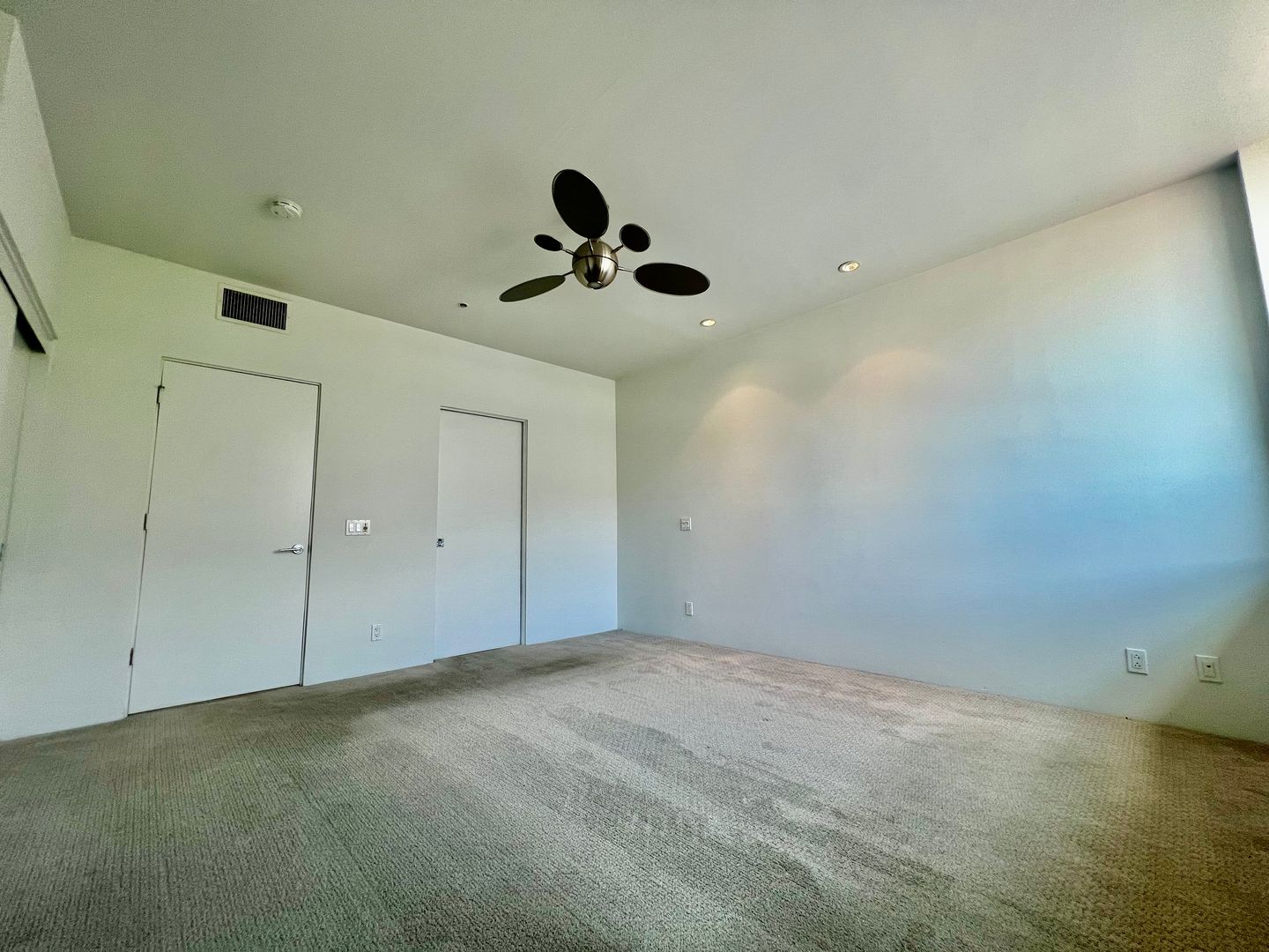 803 N Palm Canyon Dr.  - Unit 01 - Palm Springs - California - 2 bed, 2 bath rental property
