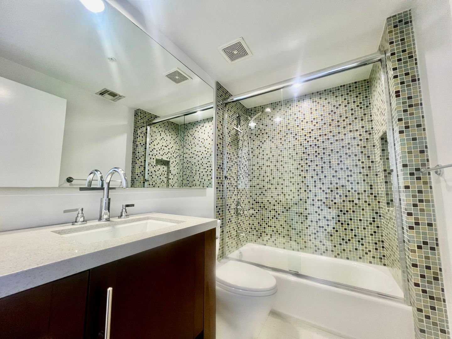 803 N Palm Canyon Dr.  - Unit 01 - Palm Springs - California - 2 bed, 2 bath rental property