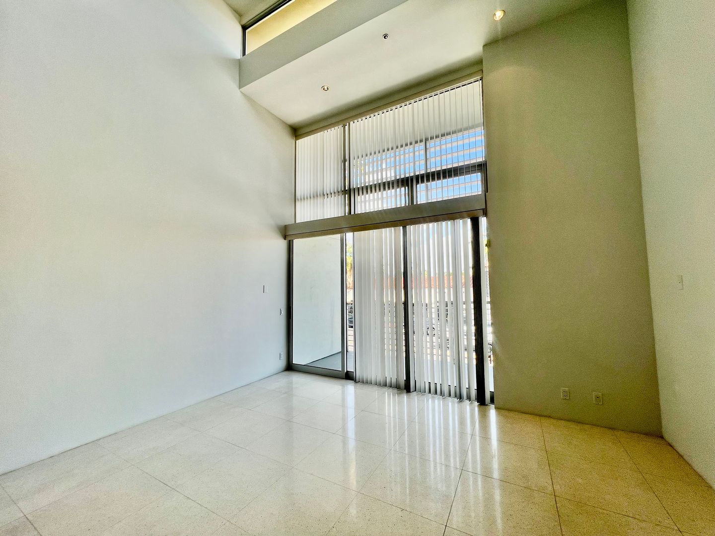 803 N Palm Canyon Dr.  - Unit 01 - Palm Springs - California - 2 bed, 2 bath rental property