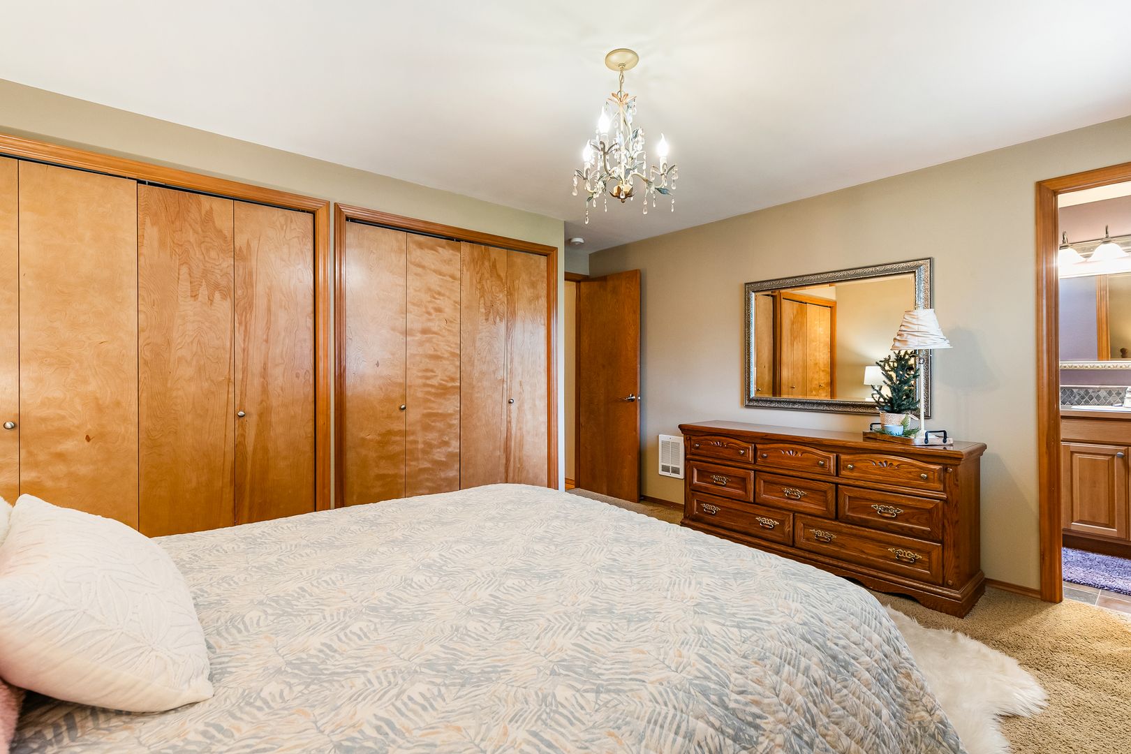 8054 Lyn-Dale Dr - Lynden - Washington - 4 bed, 3 bath rental property