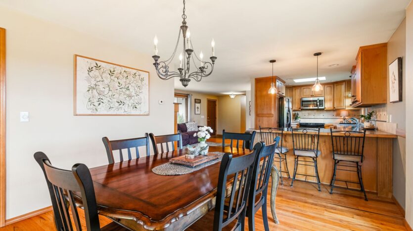 8054 Lyn-Dale Dr - Lynden - Washington - 4 bed, 3 bath rental property