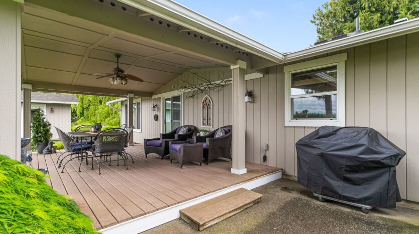 8054 Lyn-Dale Dr - Lynden - Washington - 4 bed, 3 bath rental property