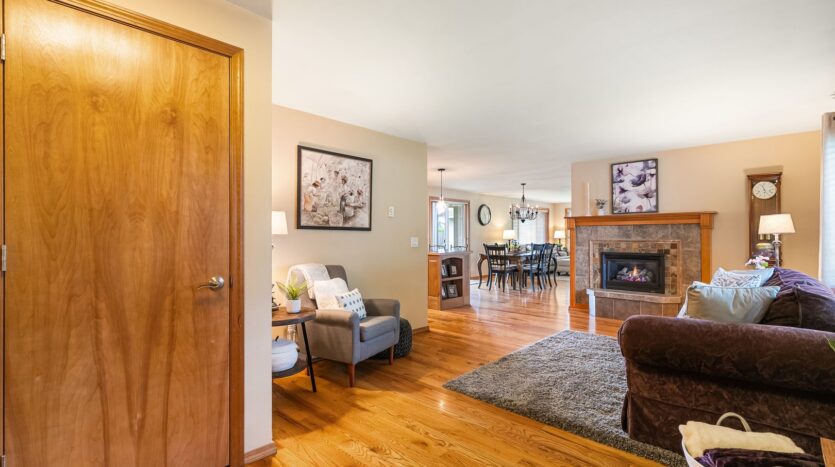 8054 Lyn-Dale Dr - Lynden - Washington - 4 bed, 3 bath rental property