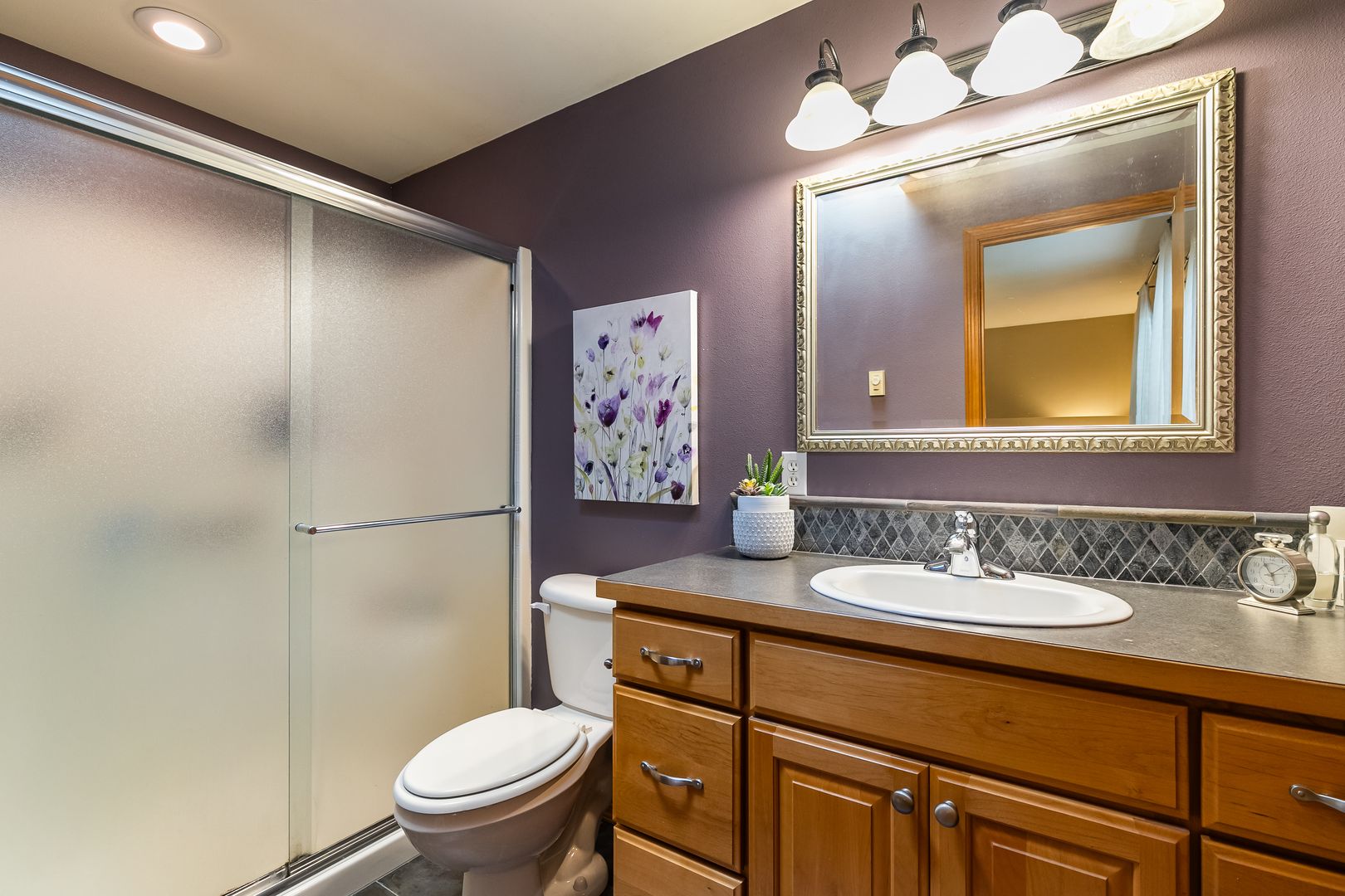 8054 Lyn-Dale Dr - Lynden - Washington - 4 bed, 3 bath rental property