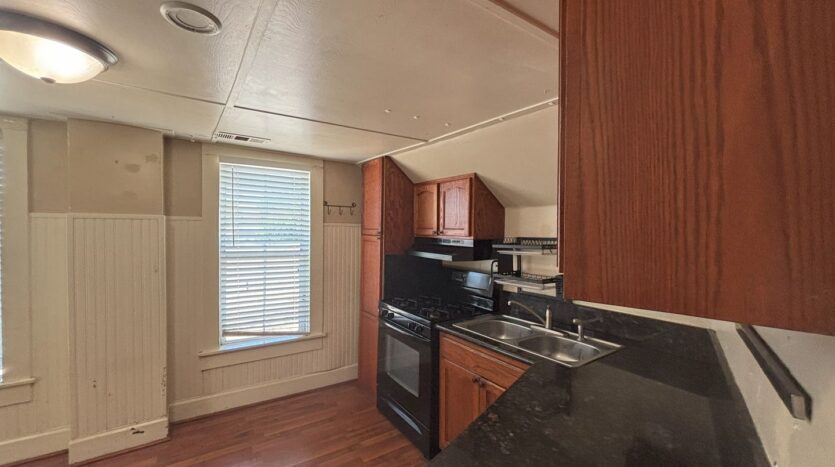 814 W Grand Blvd  - Upper Unit 1/2 - Corona - California - 2 bed, 1 bath rental property