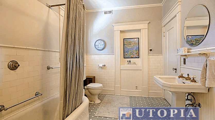 817 Morrissey Blvd - 4 - ROOM FOR RENT(Double Primary w/ Bath) - Santa Cruz - California - 1 bed, 1 bath rental property