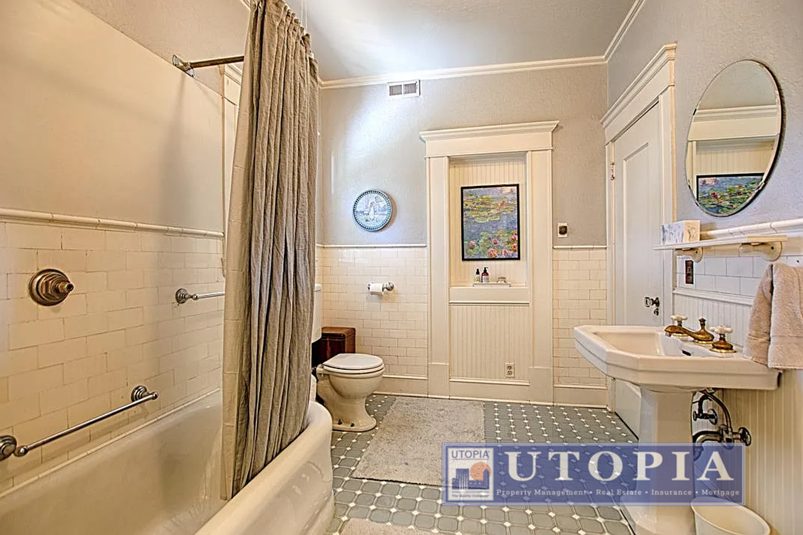 817 Morrissey Blvd - 4 - ROOM FOR RENT(Double Primary w/ Bath) - Santa Cruz - California - 1 bed, 1 bath rental property