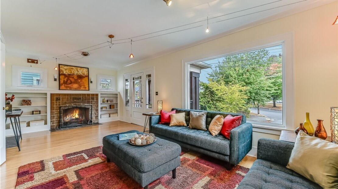 821 NE 60th Street - Seattle - Washington - 3 bed, 2 bath rental property